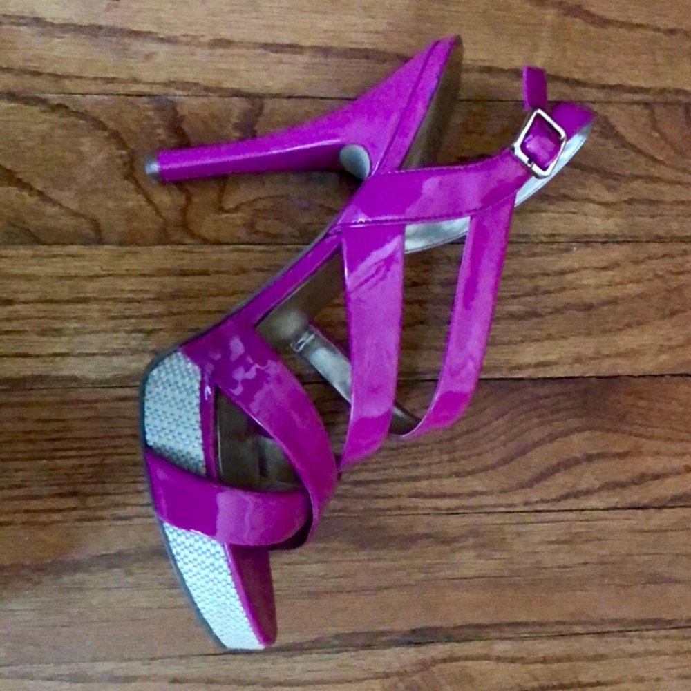 Pink Guess heels